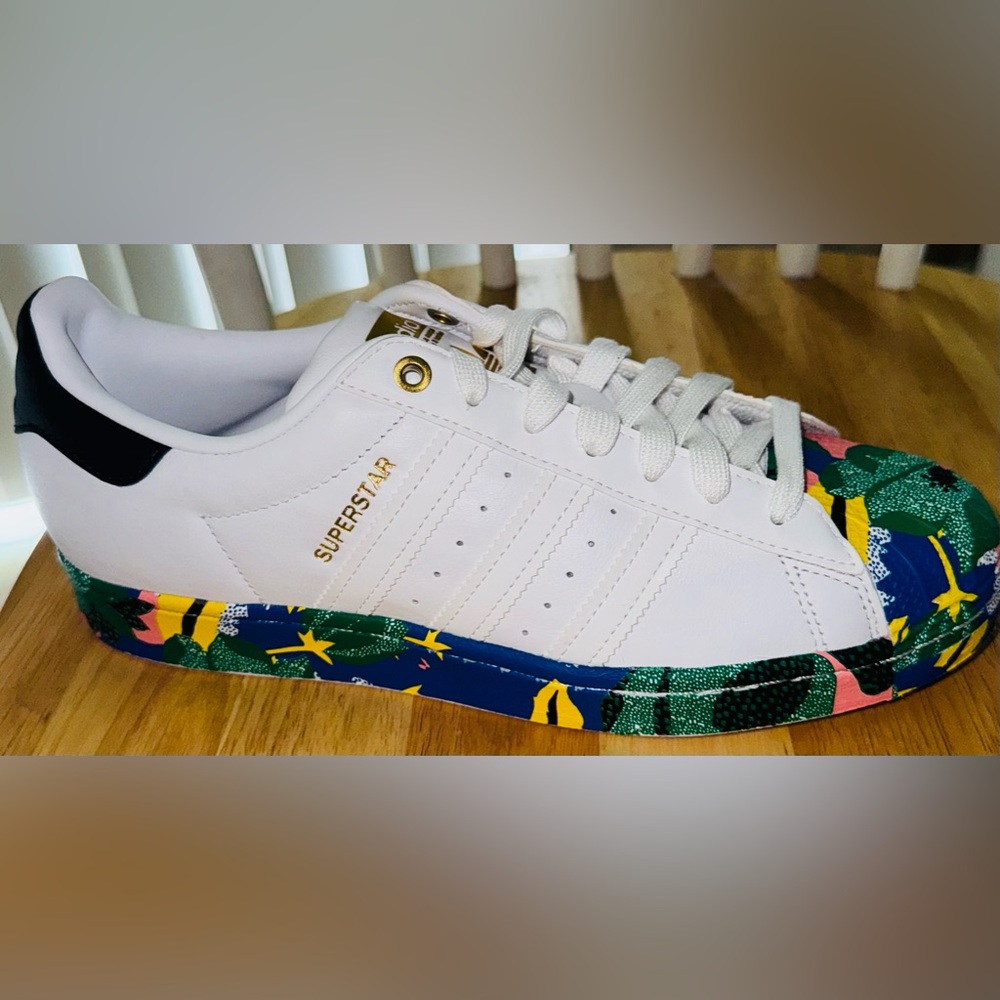 Adidas “Her Studio London” x Superstar women’s size 8.5